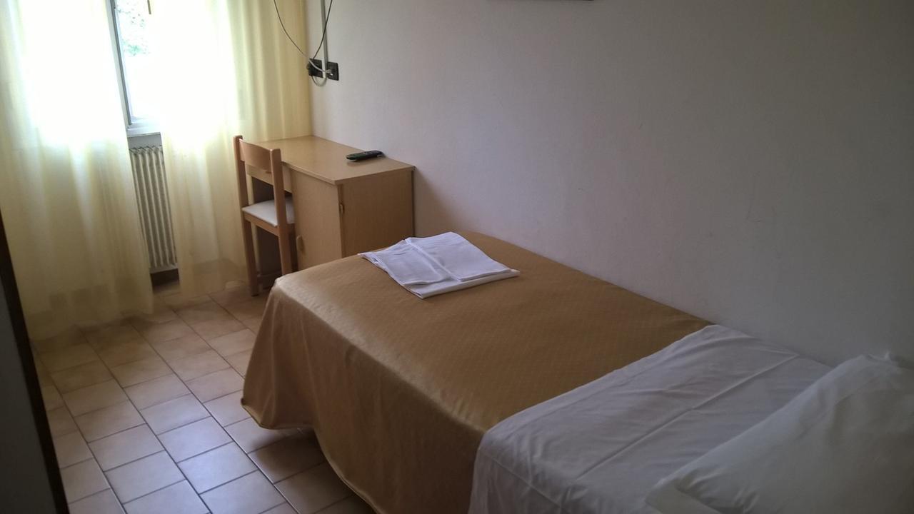 Hotel Parigi Castel San Pietro Terme Rom bilde