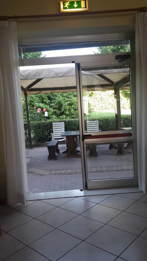 Hotel Parigi Castel San Pietro Terme Eksteriør bilde