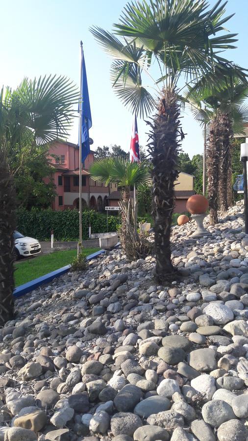 Hotel Parigi Castel San Pietro Terme Eksteriør bilde