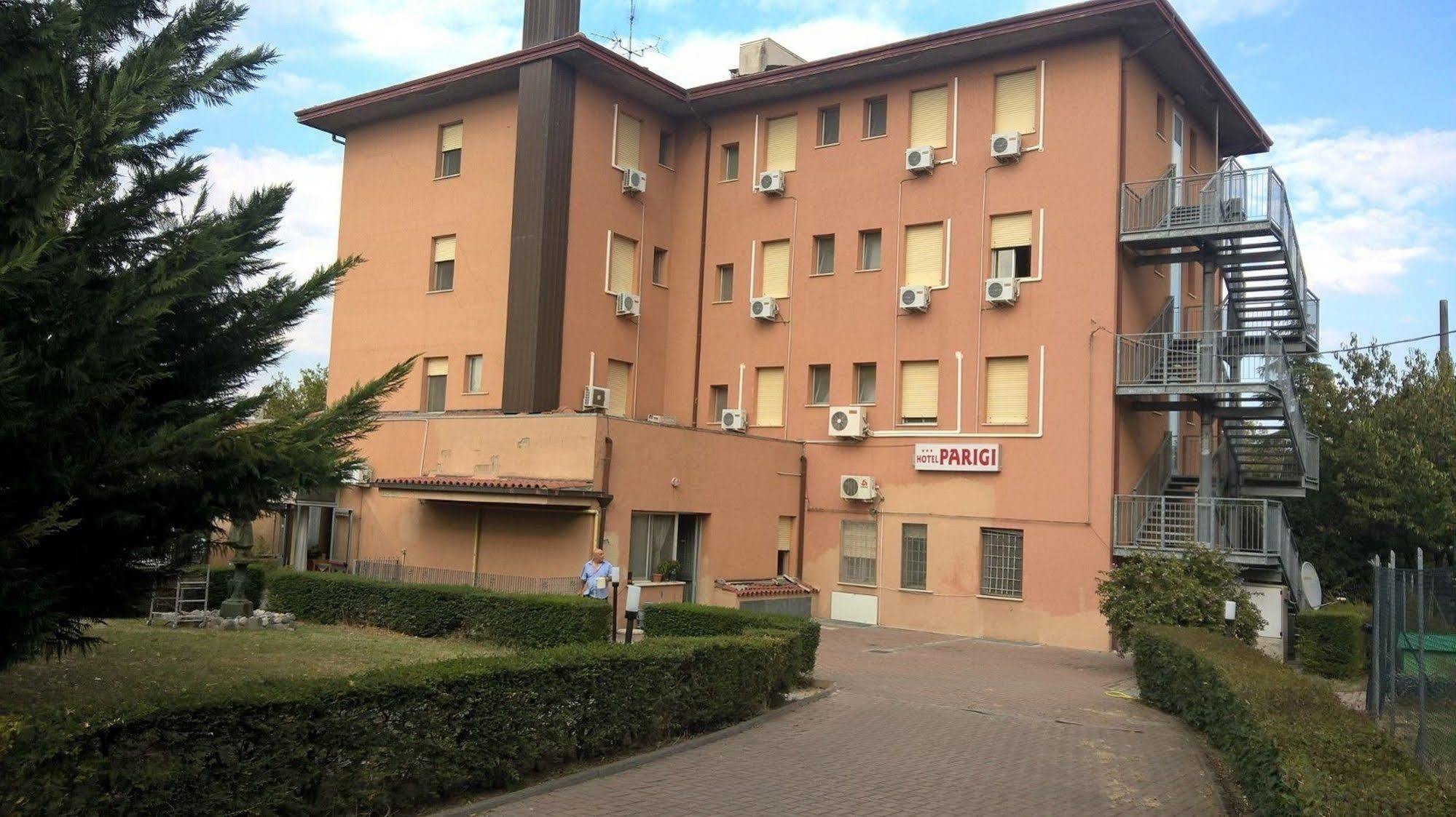 Hotel Parigi Castel San Pietro Terme Eksteriør bilde